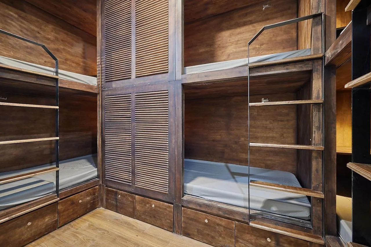 The Garden Capsule Hotel Da Nang